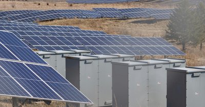 Przetworniki DC-DC w instalacjach fotowoltaicznych – zastosowania i korzyści w systemach z magazynem energii
