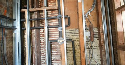 Instalacja elektryczna w domu jednorodzinnym od zera – plan, materiały i etapy pracy w 2026