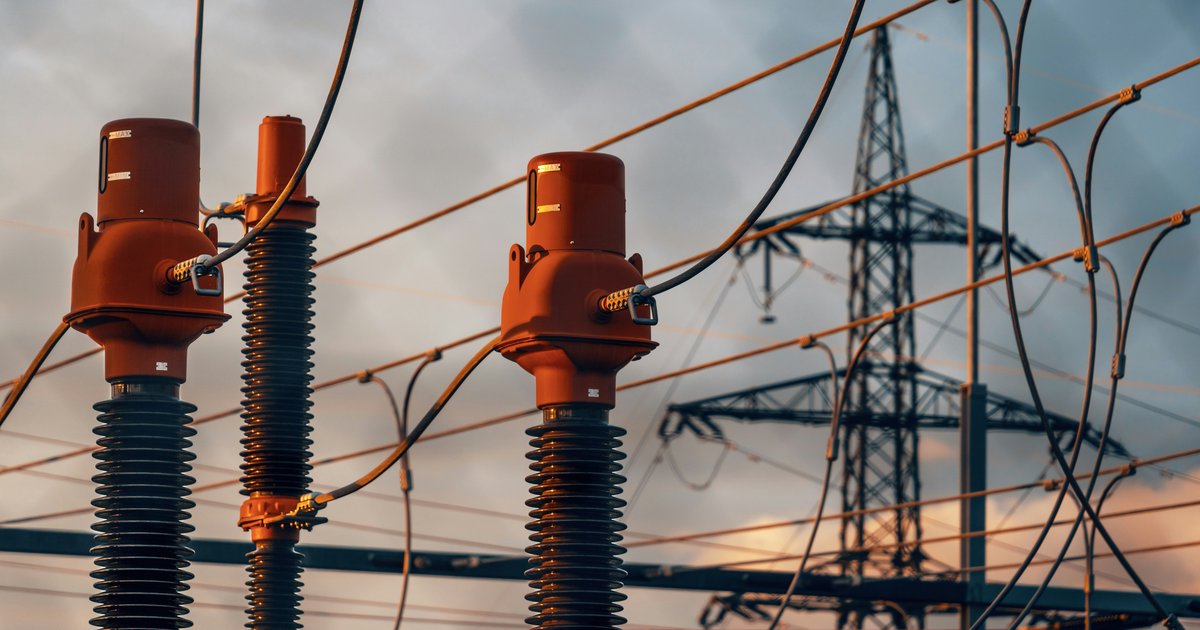 Normy elektryczne w Polsce – przegląd kluczowych aktów prawnych, które musi znać każdy elektryk