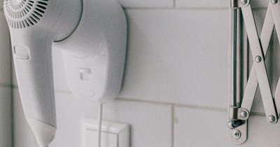 Instalacja elektryczna w łazience – strefy ochronne