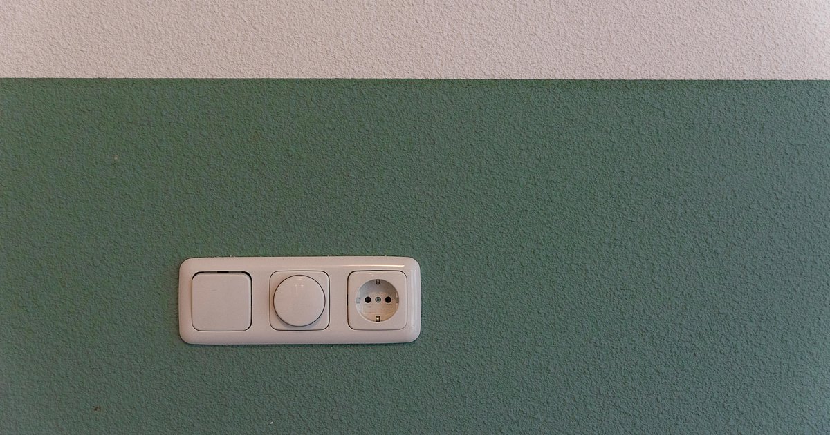 Osprzęt elektroinstalacyjny – Berker, Schneider, Gira