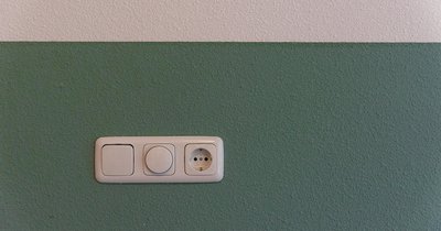 Osprzęt elektroinstalacyjny – Berker, Schneider, Gira